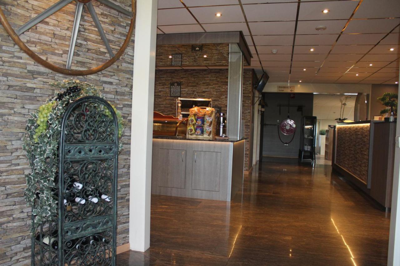 Hotel Restaurant 'T Klokje Renesse Ngoại thất bức ảnh